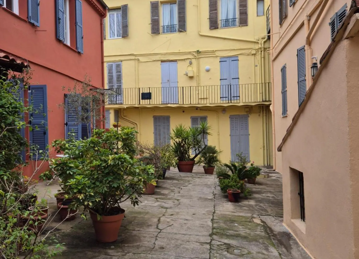 Cannes Centre - Vieux Port 0*,  France